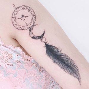 Ý nghĩa hình xăm lông vũ và 50 mẫu tattoo lông vũ hot nhất