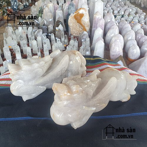 Cặp kỳ lân đá thạch anh trắng, biểu tượng hộ mệnh và mang lại may mắn cho gia chủ