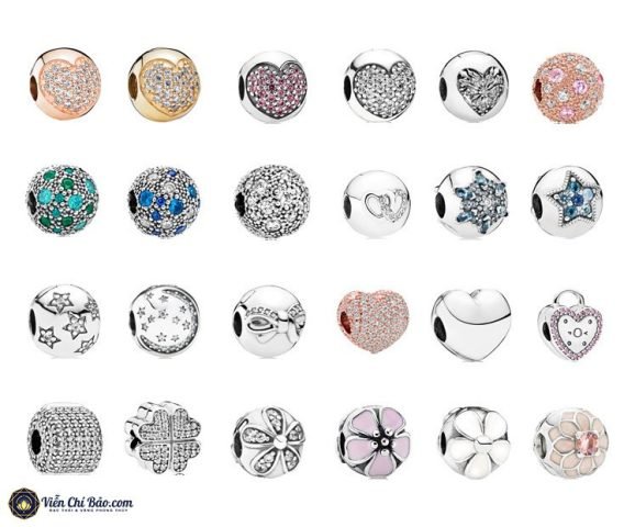 Charm tròn với nhiều họa tiết và đá đính tinh xảo trên lắc tay bạc nữ Pandora