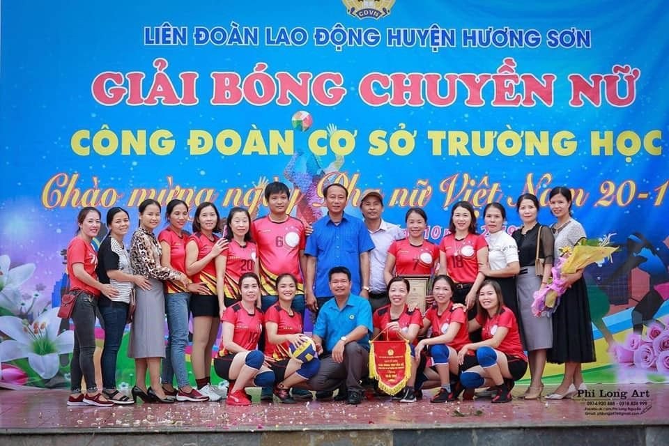 Hoạt động giao lưu bóng chuyền củng cố tinh thần đoàn kết trong vòng tay công đoàn