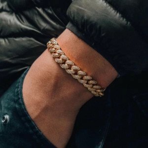 Lắc tay nam vàng 24k 5 chỉ đính đá quý phái