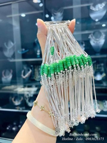 Lắc tay ngũ điếu bạc tinh xảo mang ý nghĩa phong thủy tốt lành