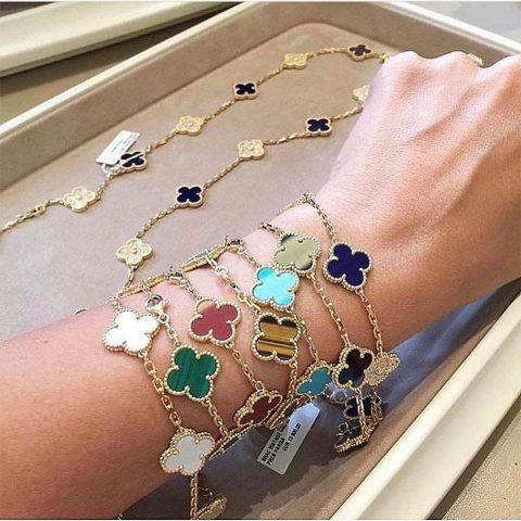 Lắc tay Van Cleef Arpels với thiết kế tinh xảo và độc đáo