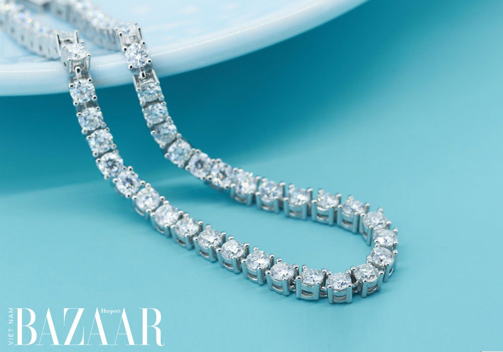 Mẫu dây chuyền tennis đính đá moissanite với thiết kế linh hoạt, sang trọng.