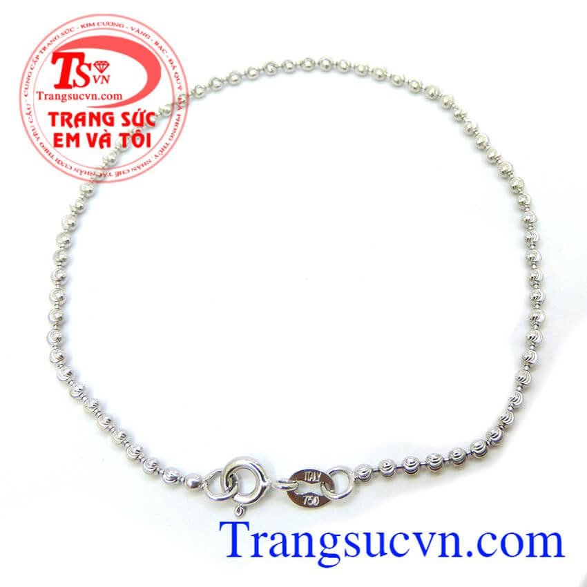 Mẫu lắc tay bi vàng trắng tinh tế trên tay