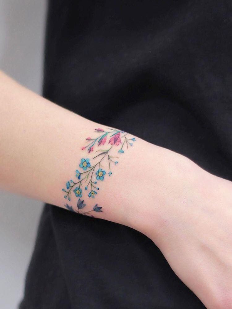 Mẫu xăm vòng tay nữ ngọc trai