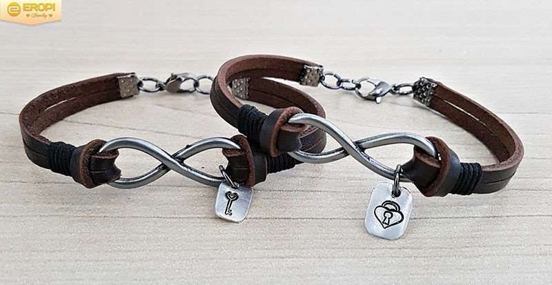 Một chiếc vòng tay vô cực được thiết kế độc đáo, thể hiện cá tính mạnh mẽ
