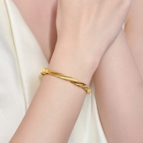 Chọn Lắc Tay Vàng 18K Dưới 3 Triệu PNJ: Bí Quyết & Mẫu Đẹp