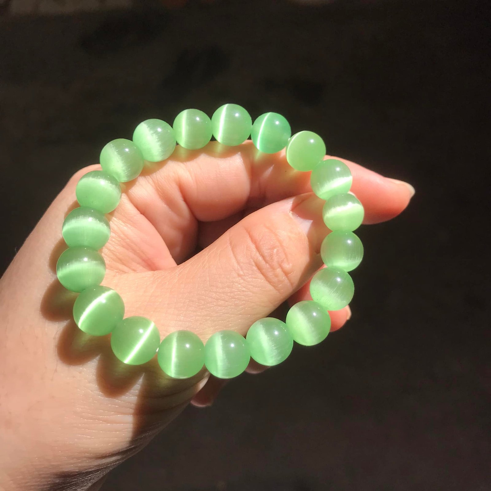 phân biệt đá mắt mèo thật – giả