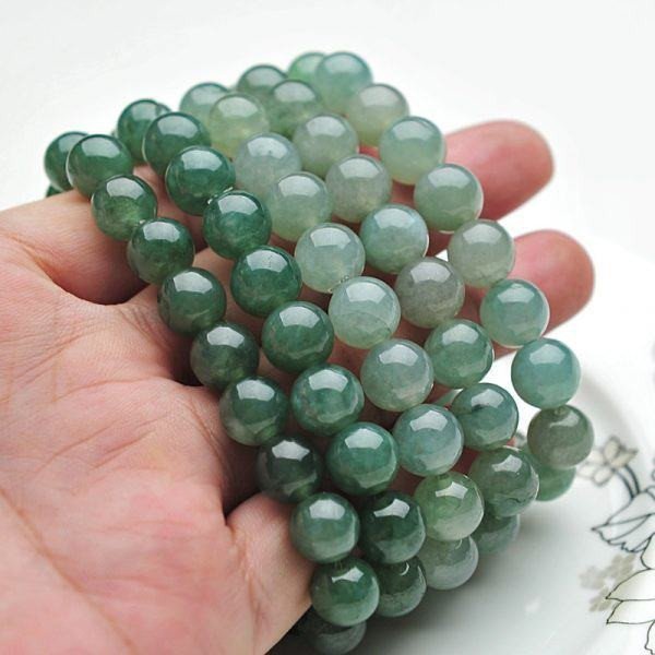 Phỉ thúy mang lại may mắn và thăng tiến trong sự nghiệp