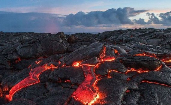 Quá trình hình thành đá Serpentine từ đá magma và đá biến chất, cho thấy sự kỳ diệu của địa chất.