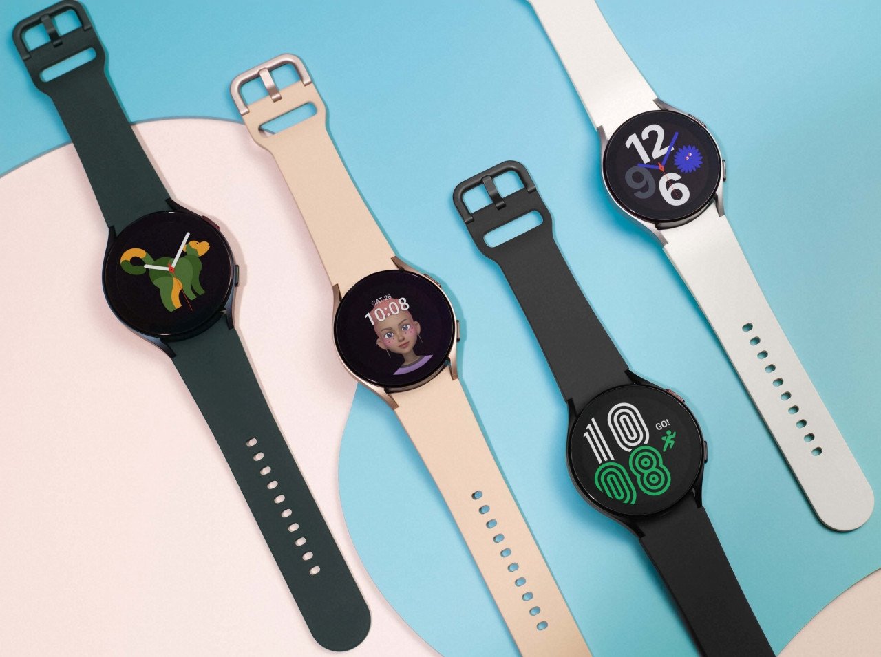 Samsung Galaxy Watch4 hiển thị giao diện theo dõi sức khỏe và chỉ số cơ thể