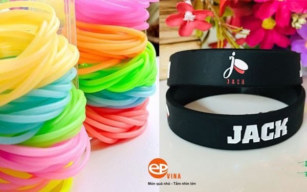 Sự khác biệt về chất liệu giữa vòng tay cao su và vòng tay nhựa