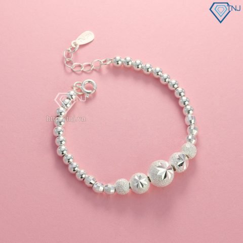 Vòng tay bạc bi cho bé gái 10 tuổi với charm hình nhân vật hoạt hình
