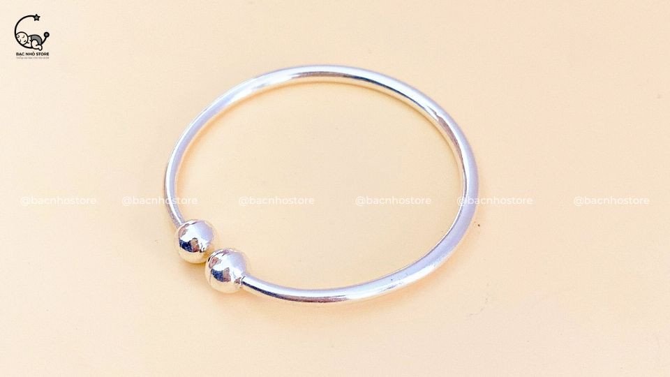 vòng tay bạc cua trơn truyền thống cho bé
