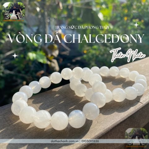 Vòng tay đá Chalcedony màu xanh dịu mát, thể hiện vẻ đẹp tự nhiên và sự bình yên.