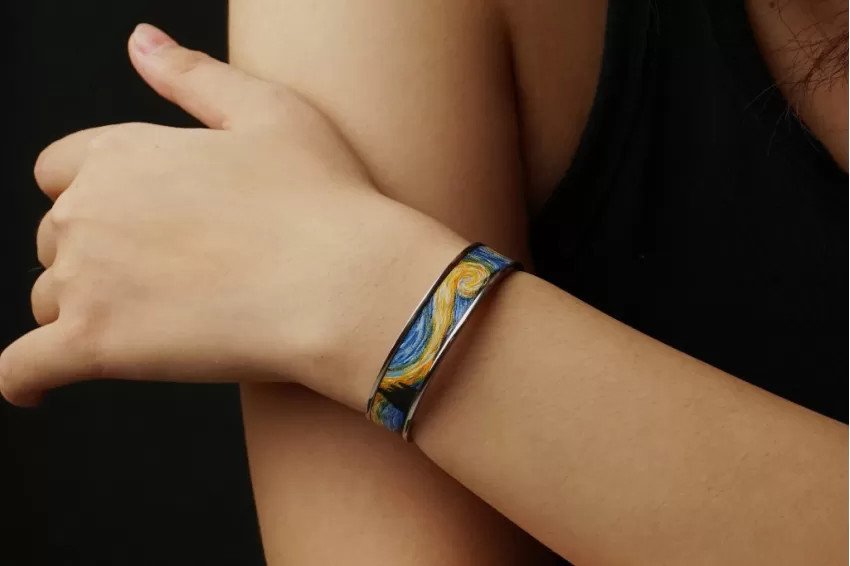 Vòng tay kim loại và da thuộc thủ công nam