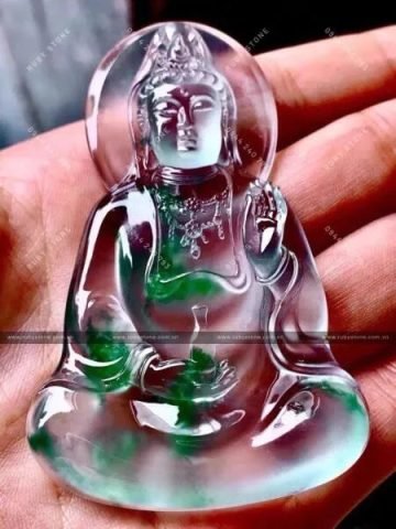 Vòng tay thủy tinh chủng phỉ thúy xanh ngọc bích, vẻ đẹp tự nhiên của phỉ thúy chủng thủy tinh