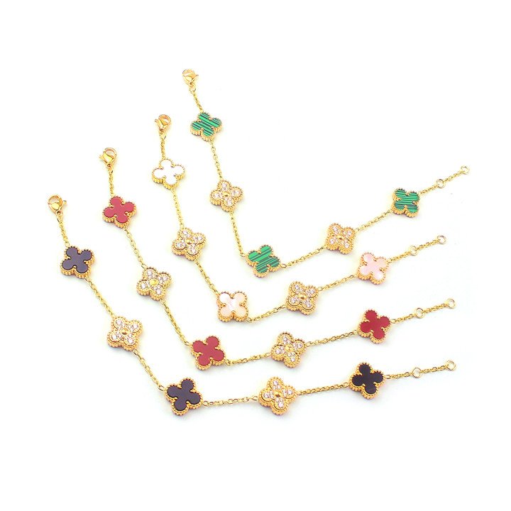 Vòng tay titan nữ hoa 4 cánh Van Cleef tinh xảo