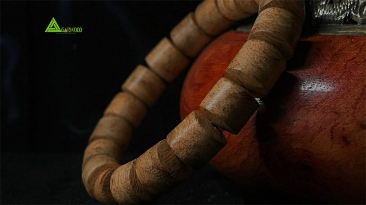 Vòng tay trầm hương