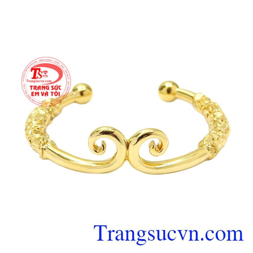Chiếc vòng kim cô độc đáo, biểu tượng của sự kiềm chế và giác ngộ