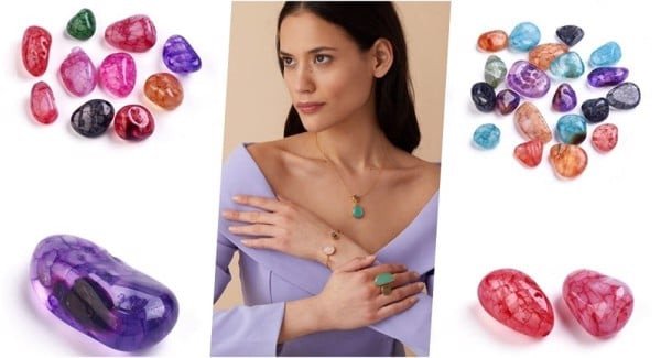 Đá Mã Não với các vân tự nhiên