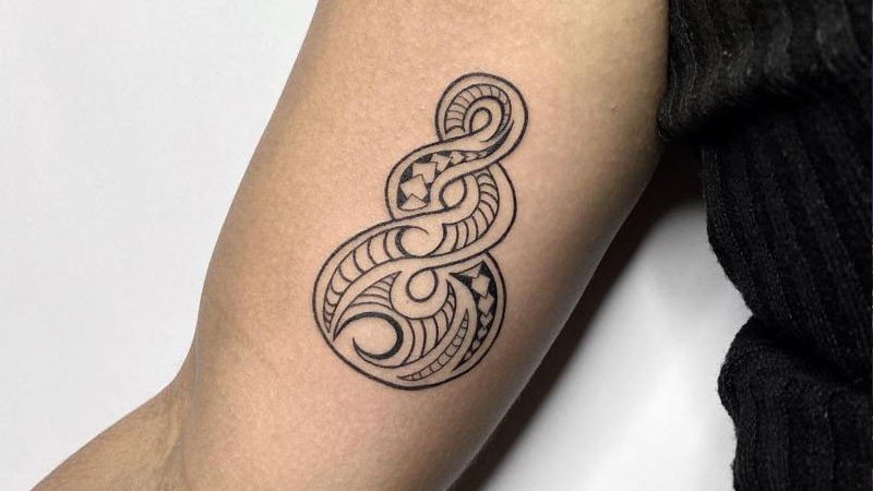 Hình maori pikorua như cây dương xỉ vươn mình phát triển
