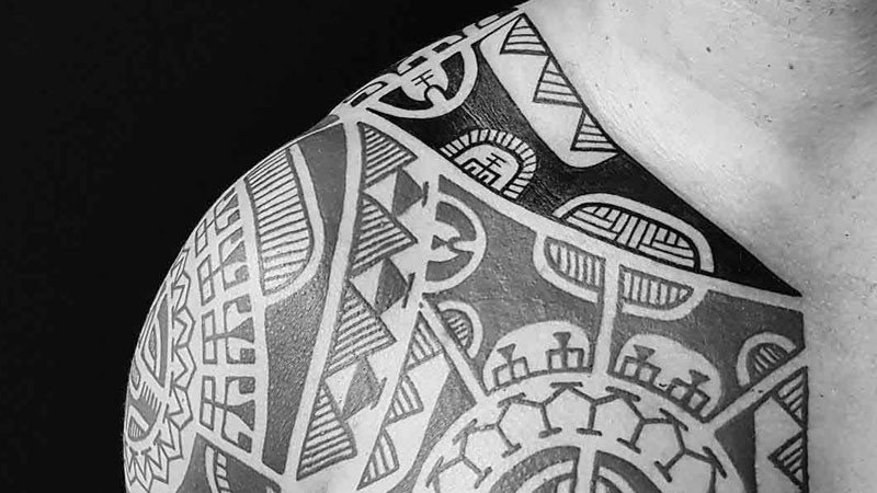 Hình xăm ngực Maori thể hiện sự nhiệt huyết