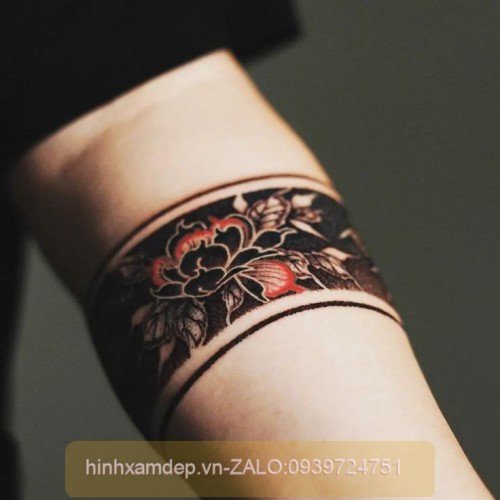 Hình xăm vòng tay Nhật cổ theo phong cách truyền thống
