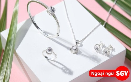 Học từ vựng vòng tay tiếng Nhật và các thuật ngữ trang sức
