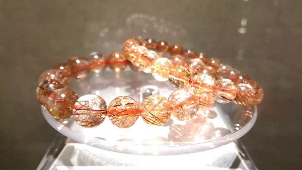 Hướng dẫn bảo quản vòng tay thạch anh tóc đỏ đúng cách