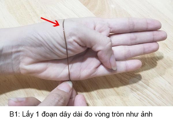 Hướng dẫn đo chu vi bàn tay để chọn ni vòng tay cứng