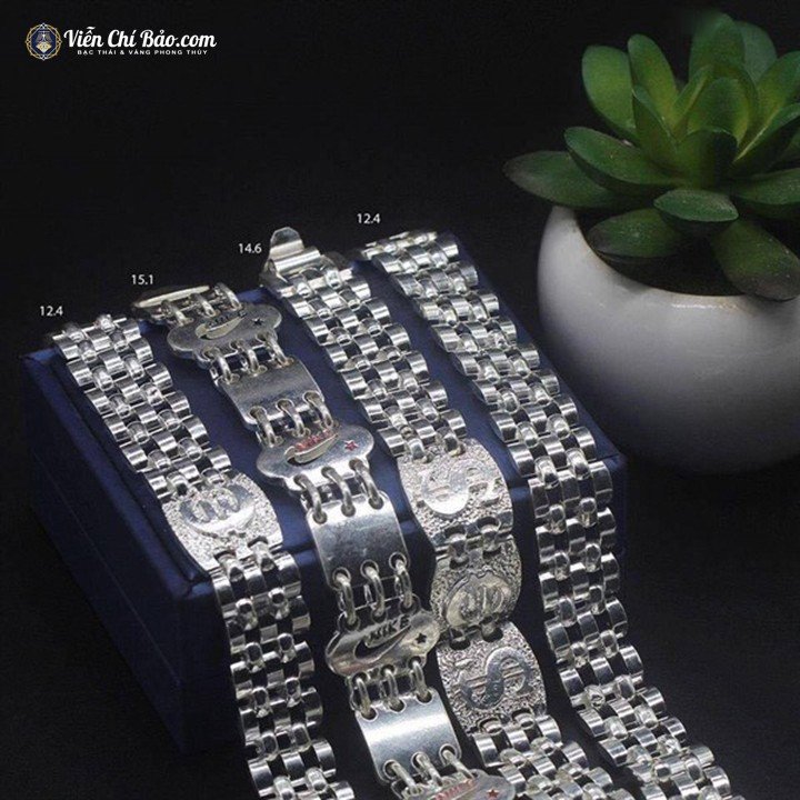 Lắc tay bạc nam 1 cây với thiết kế độc đáo, phù hợp nhiều phong cách.