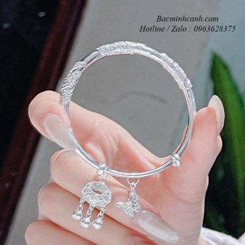Lắc tay khoá trường mệnh bạc ta cao cấp với thiết kế tinh xảo