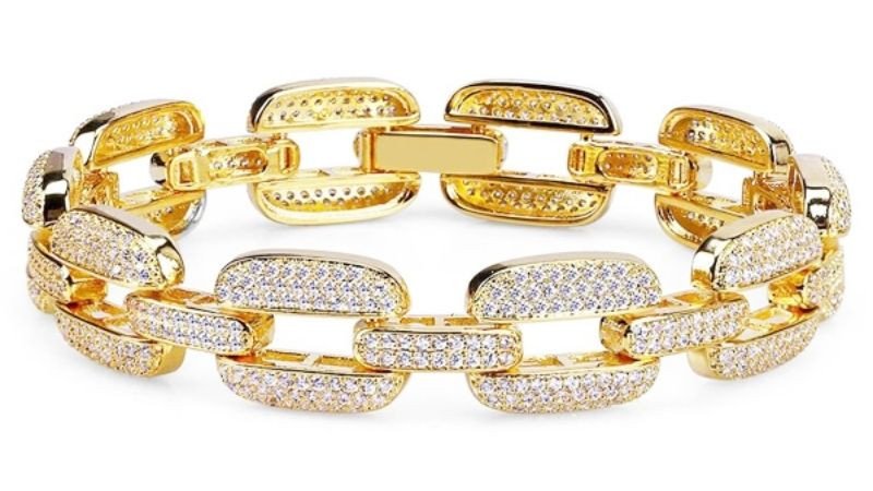 Lắc tay nam vàng 18k đính kim cương, mắt xích vuông sang trọng và đẳng cấp