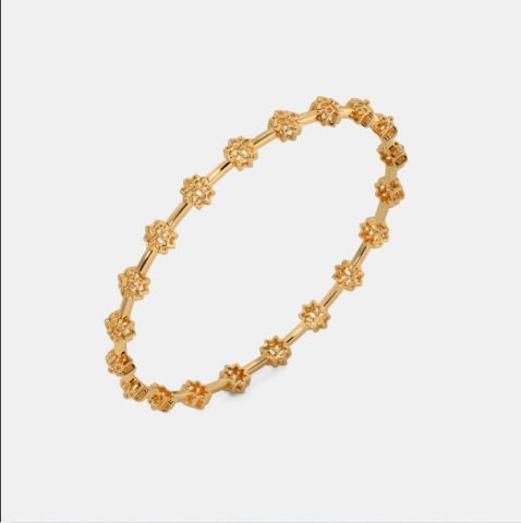 Lắc tay vàng 18K dưới 7 triệu kiểu dáng thanh lịch trên cổ tay nữ