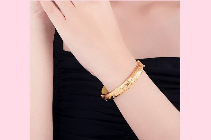 Lắc tay vàng 24K PNJ 0000Y060001 thanh lịch, phù hợp làm quà cưới