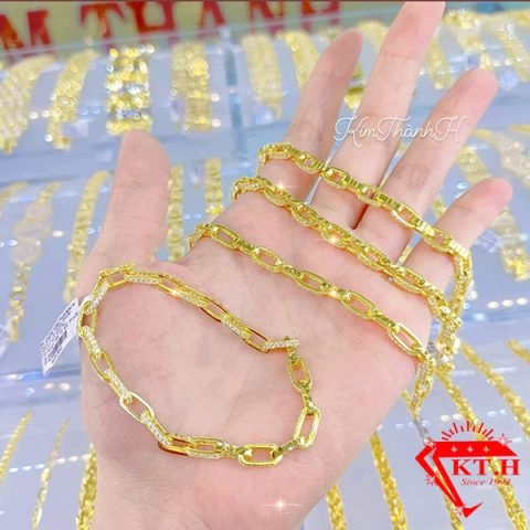 Lắc tay xích vàng nữ đính đá tinh tế