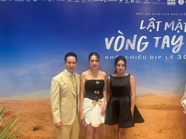 Lý Hải và Minh Hà tại buổi ra mắt **trailer Vòng Tay Nắng**