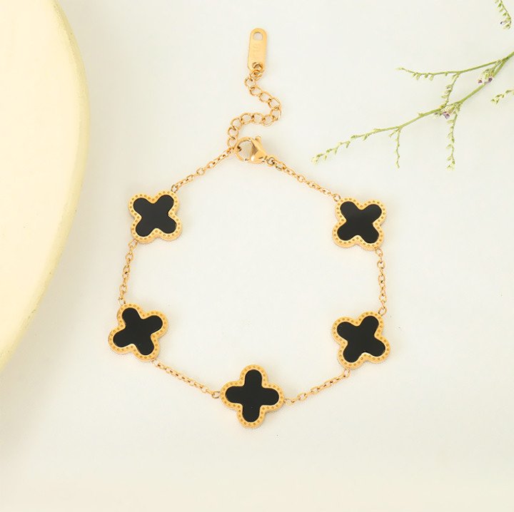 Mẫu lắc tay LV nữ đẹp mắt cho phái nữ