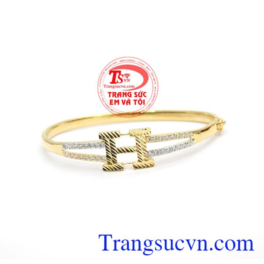 Mẫu vòng tay chữ H độc đáo được phái đẹp yêu thích