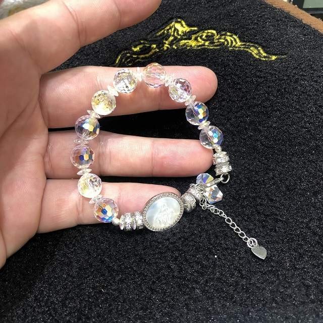 Mẫu vòng tay pha lê cao cấp Swarovski lấp lánh