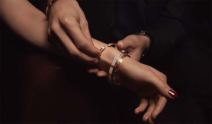 Mức giá đa dạng của các mẫu vòng tay Cartier chính hãng trên thị trường