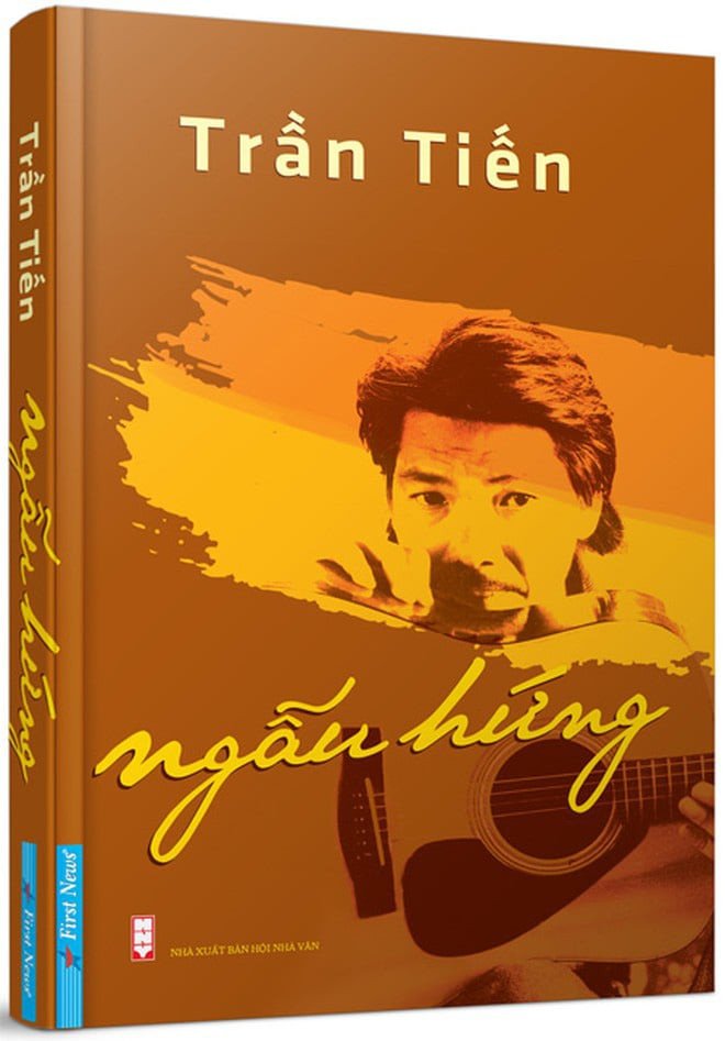 Nhạc sĩ Trần Tiến chia sẻ về triết lý sáng tác và cuốn sách Ngẫu hứng Trần Tiến, liên quan đến vòng tay cầu hôn.