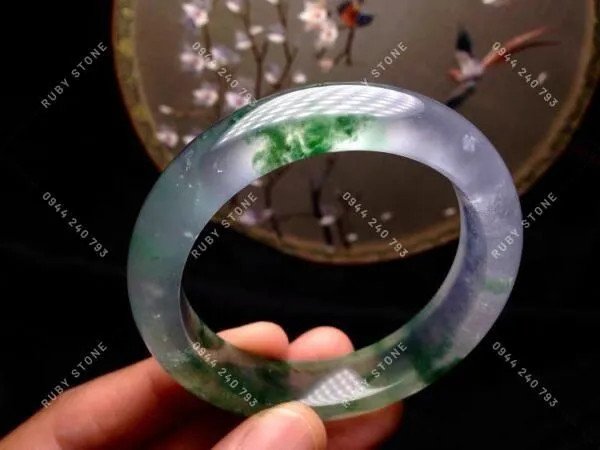 So sánh ngọc hoa bay thật và albite giả