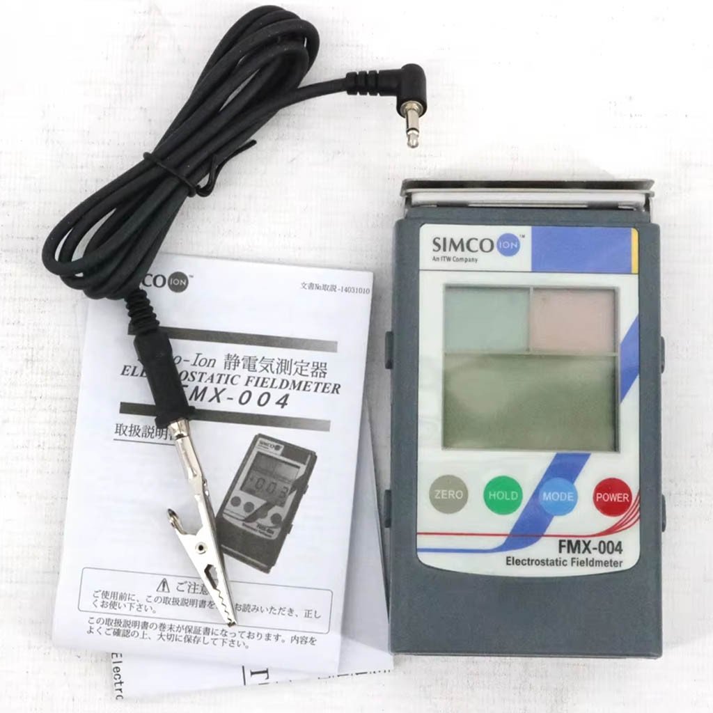 Thiết bị đo độ tĩnh điện SIMCO FMX-004, dùng để đánh giá khả năng xả tĩnh điện của vòng tay ESD.
