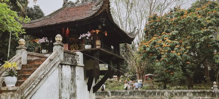 Thỉnh vòng tay ở chùa Một Cột Hà Nội, kiến trúc độc đáo