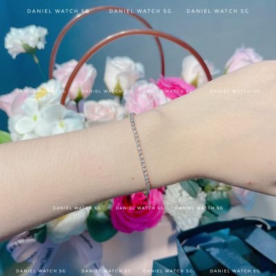 Tổng quan vòng tay Daniel Wellington Tennis bạc với thiết kế thanh lịch