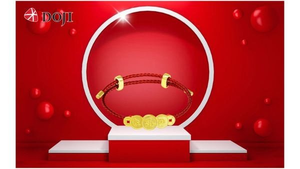 Vòng ba charm Phúc Lộc Thọ là biểu tượng của sự may mắn, an khang, thịnh vượng được chế tác tinh xảo từ vàng 24K.