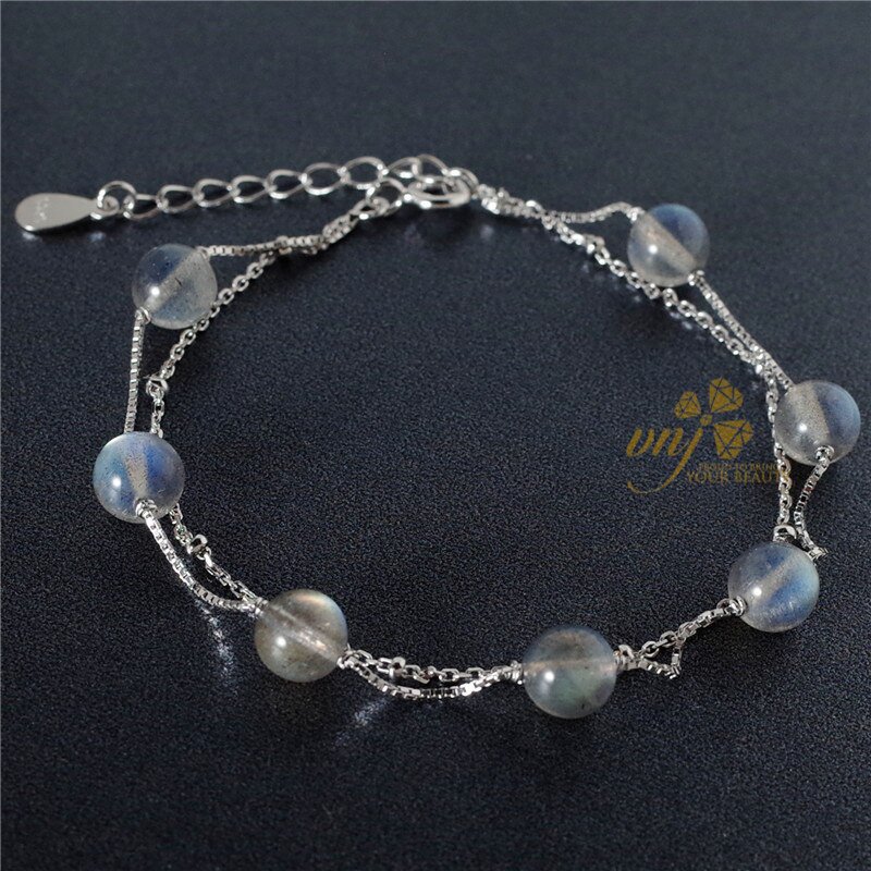 Vòng tay đá labradorite với ánh sáng huyền ảo